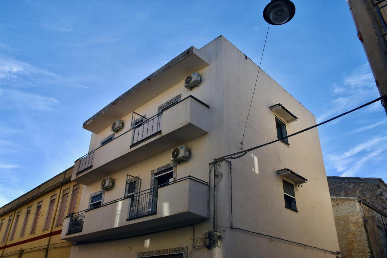 B&B Aurora Favara Exterior photo
